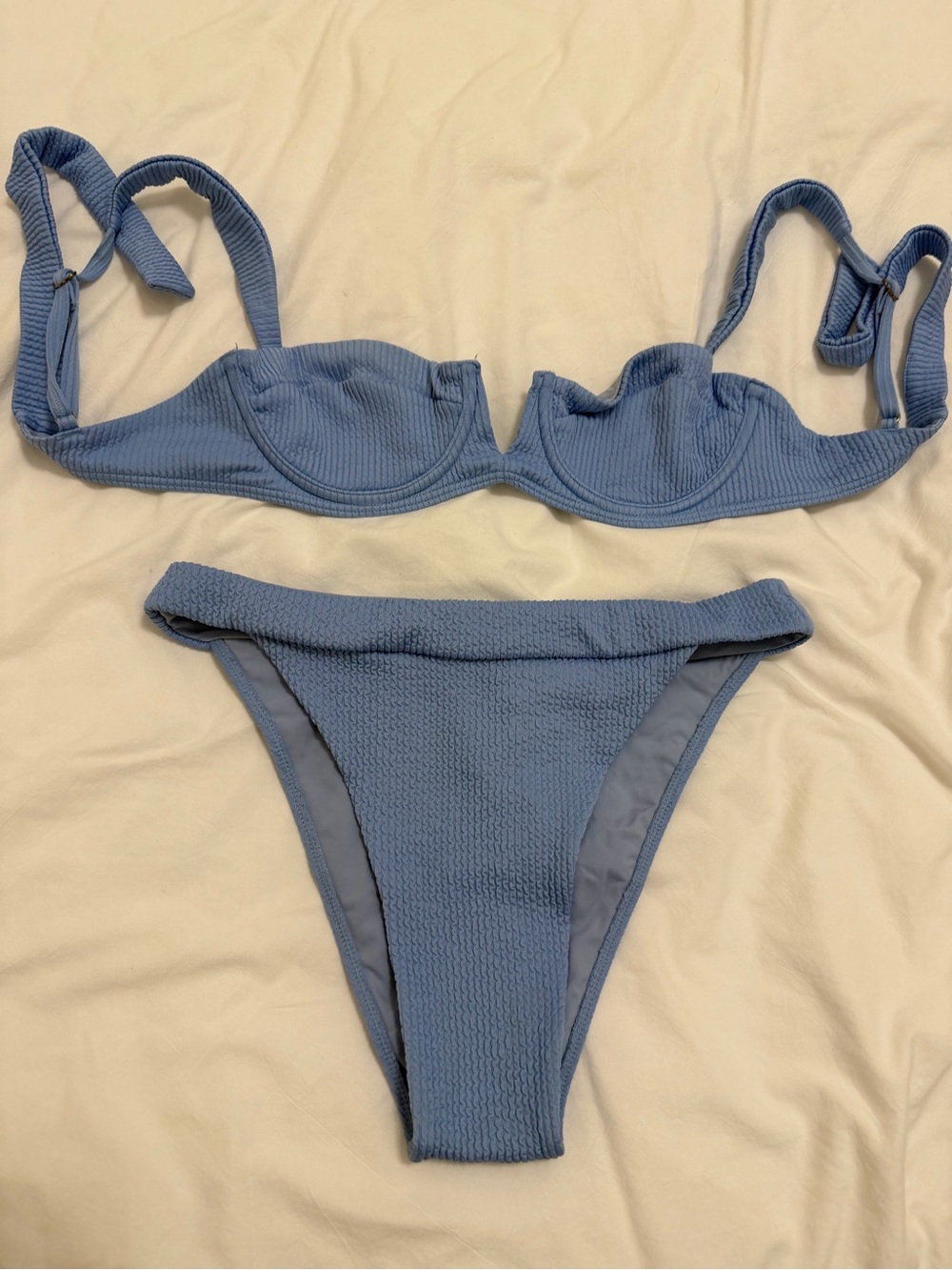 Monday Swimwear Blue Textured Bikini Set Medium Underwire Top & Bottom